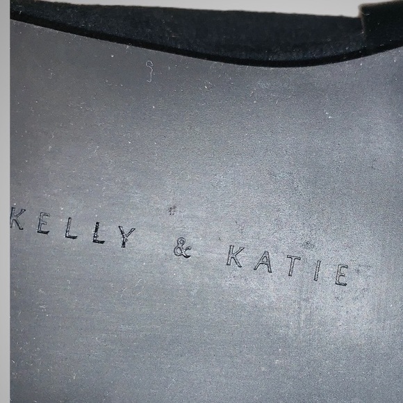 Loafers 👞 Kelly & Katie Black Heeled Loafer w/ Side Buckle Faux Suede Si… - Picture 4 of 4